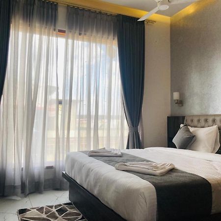 The Mysore Grand Esterno foto