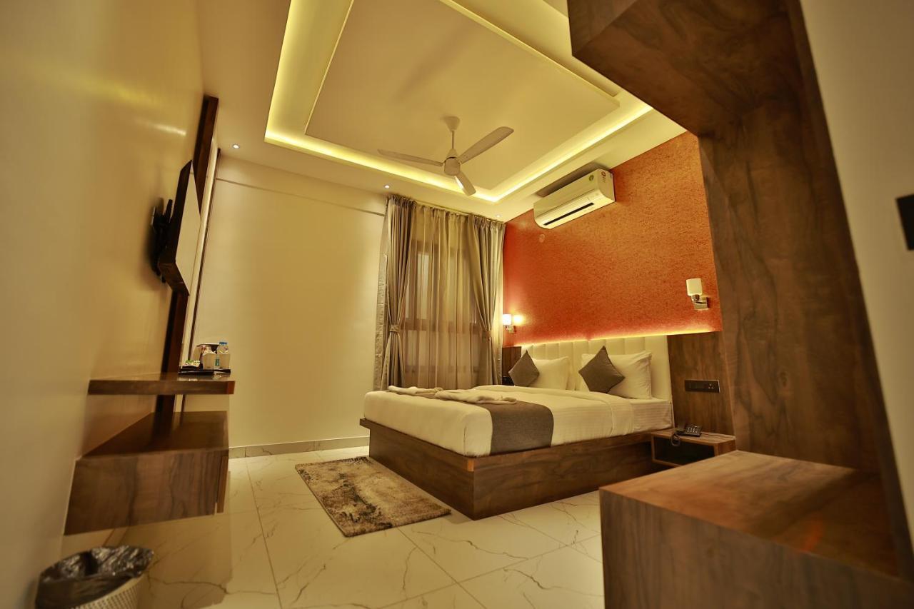 The Mysore Grand Esterno foto